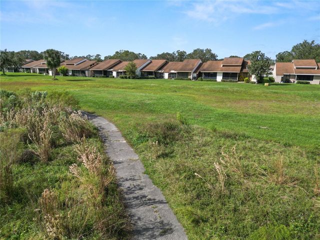 5225 IMPERIAL LAKES BOULEVARD 22, Mulberry, FL 33860