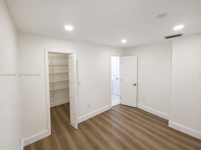 5190 E 1st Avenue B, Hialeah, FL 33013