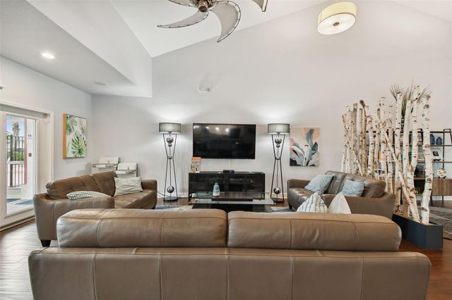 113 SEAHORSE DRIVE SE A, St Petersburg, FL 33705