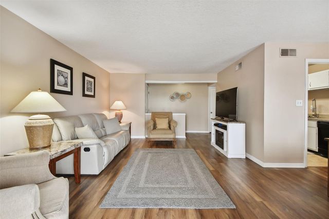 113 SEAHORSE DRIVE SE A, St Petersburg, FL 33705