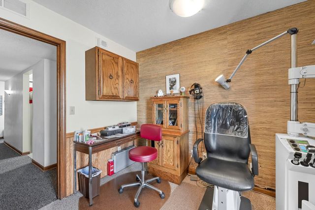 5917 Stoney Creek Drive, Fort Wayne, IN 46825