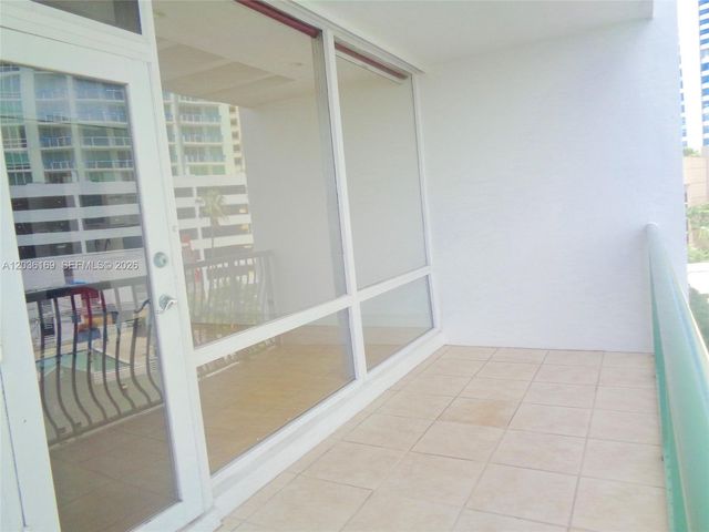1408 Brickell Bay Dr 613, Miami, FL 33131