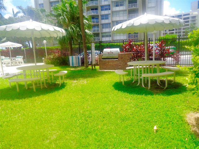 1408 Brickell Bay Dr 613, Miami, FL 33131