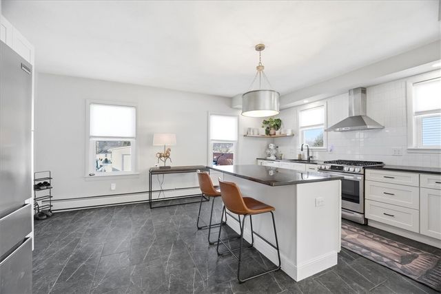 61 School Street 1, Lincoln, RI 02802