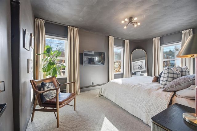 61 School Street 1, Lincoln, RI 02802