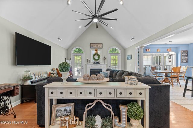 107 River Bluffs Drive, New Bern, NC 28560