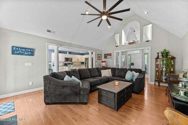 107 River Bluffs Drive, New Bern, NC 28560