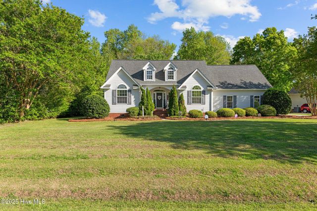 107 River Bluffs Drive, New Bern, NC 28560