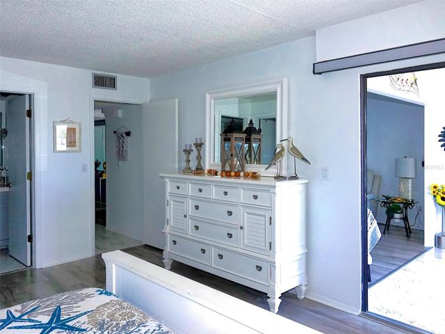 2395 HARBOR BOULEVARD 203, Port Charlotte, FL 33952