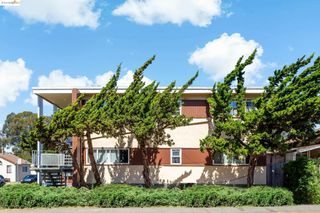 2401 Bartlett St, Oakland, CA 94601