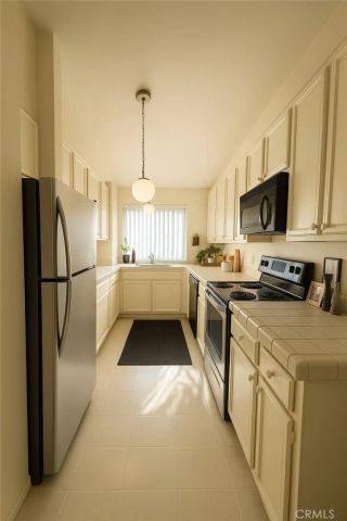 17808 Corte Huasco, San Diego, CA 92128