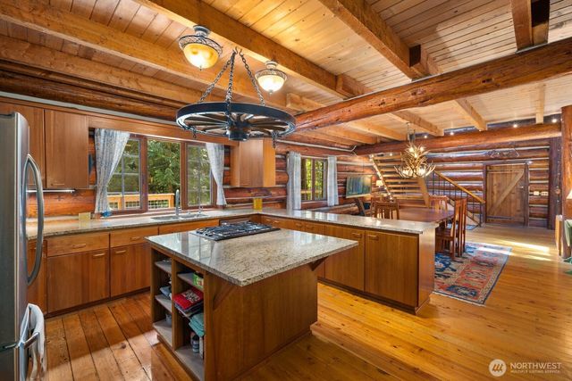 129 N Lake Roesiger Road, Snohomish, WA 98290