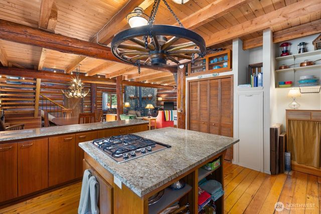 129 N Lake Roesiger Road, Snohomish, WA 98290