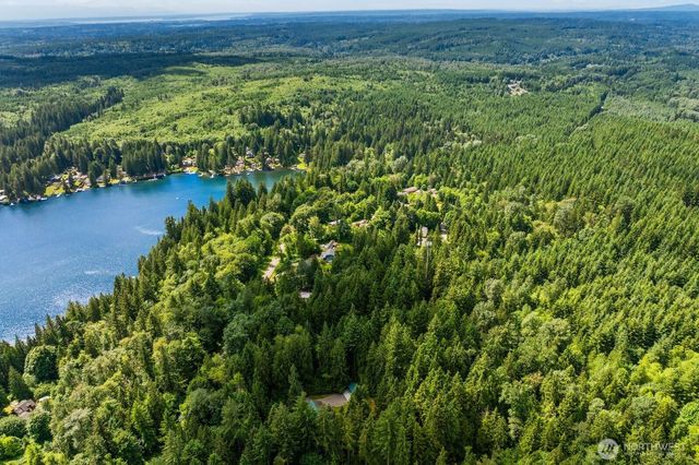 129 N Lake Roesiger Road, Snohomish, WA 98290