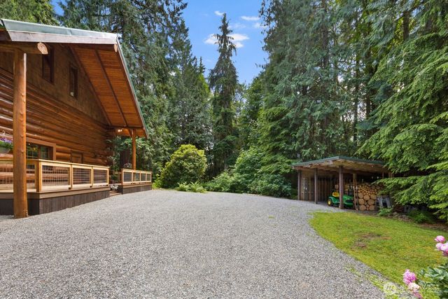 129 N Lake Roesiger Road, Snohomish, WA 98290