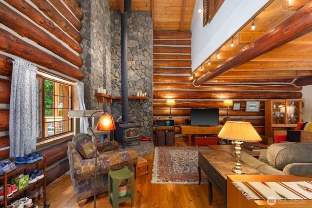 129 N Lake Roesiger Road, Snohomish, WA 98290