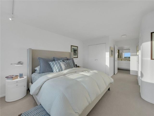 2510 Grand Boulevard 1702-03, Kansas City, MO 64108
