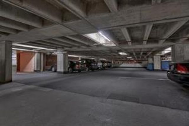 2510 Grand Boulevard 1702-03, Kansas City, MO 64108
