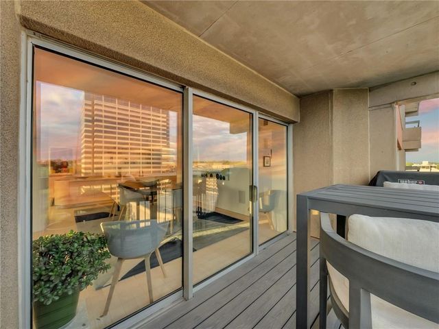 2510 Grand Boulevard 1702-03, Kansas City, MO 64108