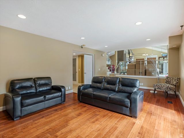 3376 E MAGIC VIEW DR, Cottonwood Heights, UT 84121