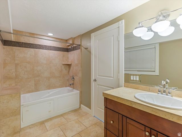 3376 E MAGIC VIEW DR, Cottonwood Heights, UT 84121