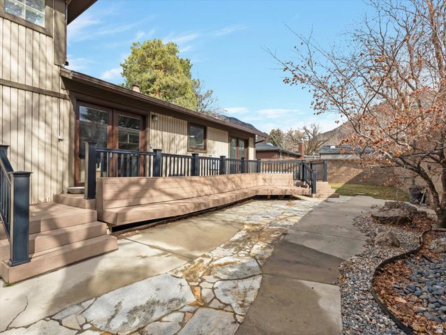 3376 E MAGIC VIEW DR, Cottonwood Heights, UT 84121