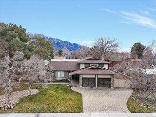3376 E MAGIC VIEW DR, Cottonwood Heights, UT 84121
