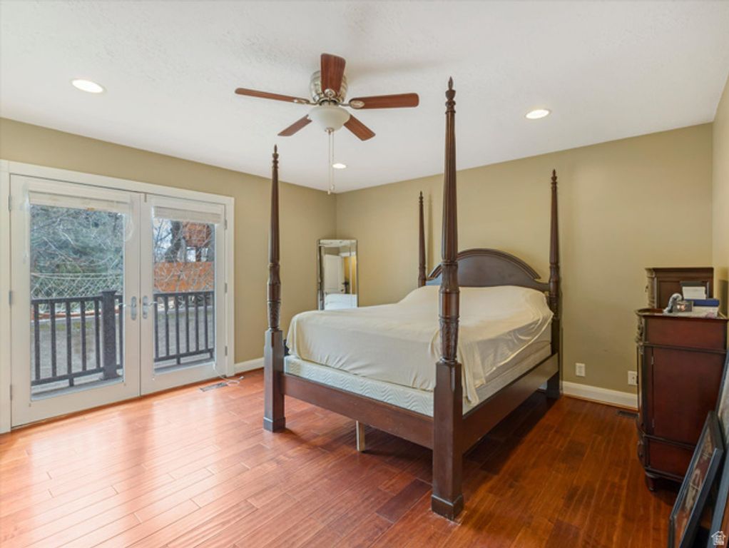 Image 14 of property listing at 3376 E MAGIC VIEW DR, Cottonwood Heights, UT 84121