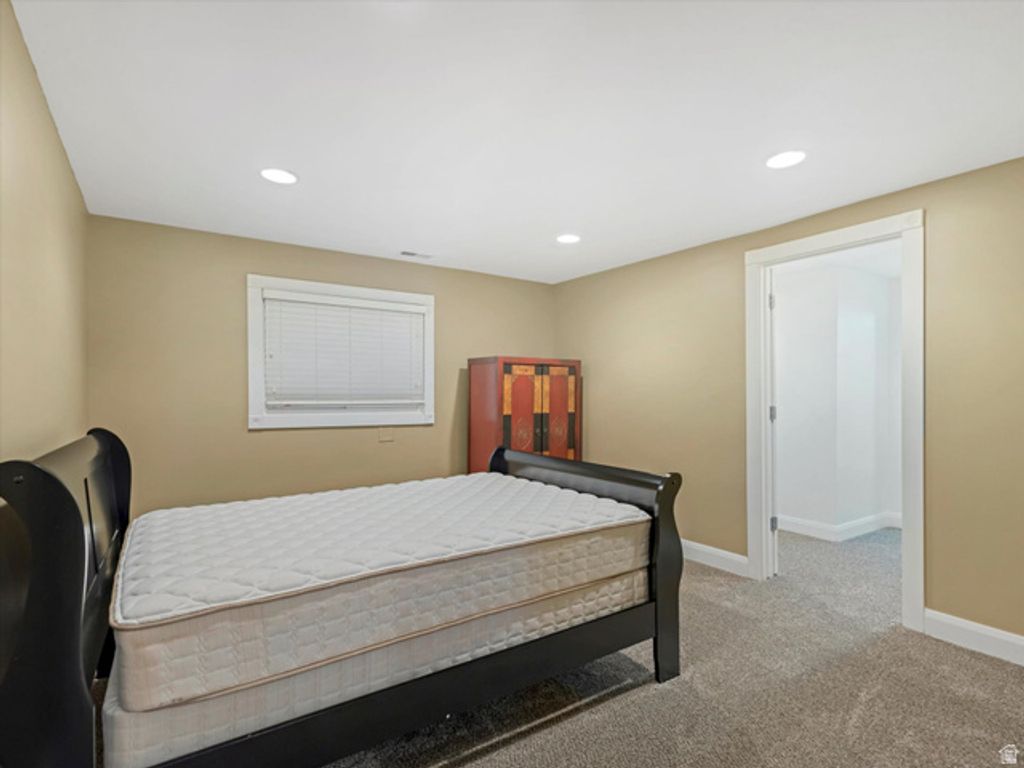 Image 22 of property listing at 3376 E MAGIC VIEW DR, Cottonwood Heights, UT 84121