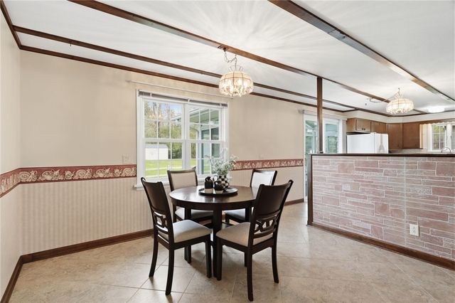 10 Fox Chapel Road, Henrietta, NY 14534
