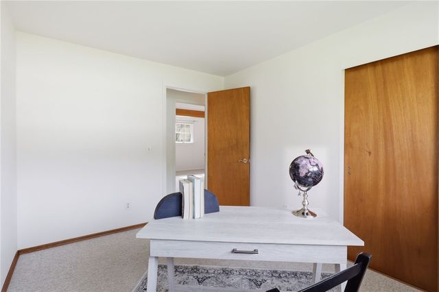 10 Fox Chapel Road, Henrietta, NY 14534