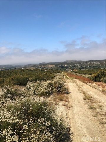 11 Treasure Drive, Hemet, CA 92544