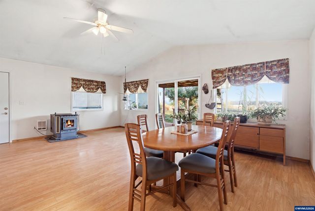 2008 Farmer Rd SE, Jefferson, OR 97352