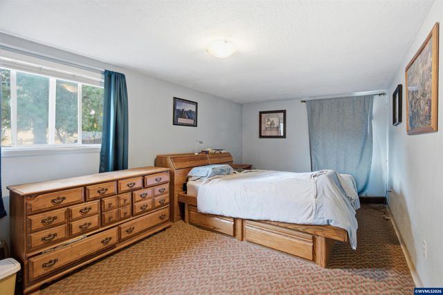 2008 Farmer Rd SE, Jefferson, OR 97352