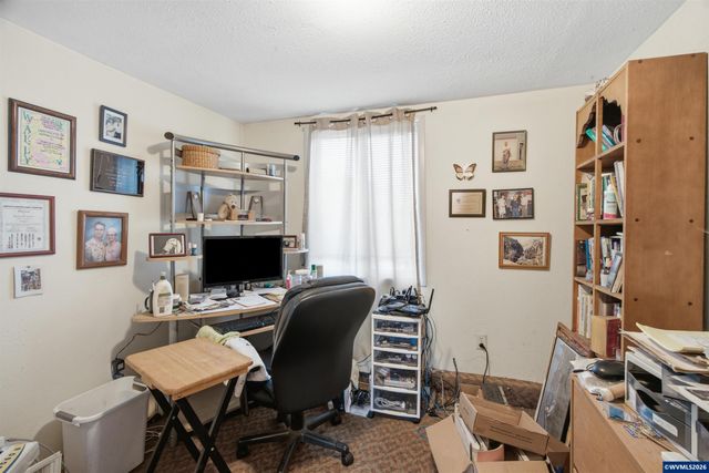 2008 Farmer Rd SE, Jefferson, OR 97352