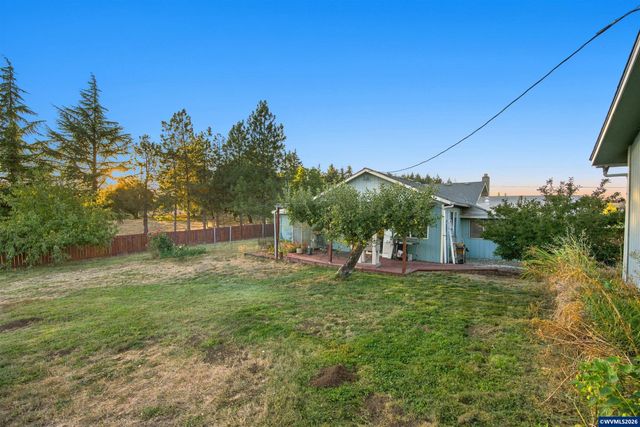 2008 Farmer Rd SE, Jefferson, OR 97352