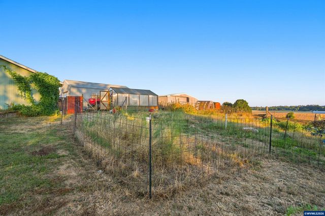 2008 Farmer Rd SE, Jefferson, OR 97352