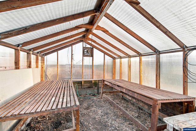 2008 Farmer Rd SE, Jefferson, OR 97352