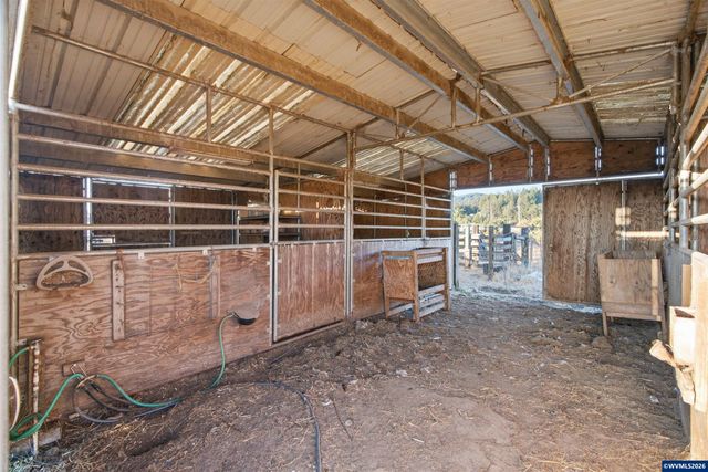 2008 Farmer Rd SE, Jefferson, OR 97352