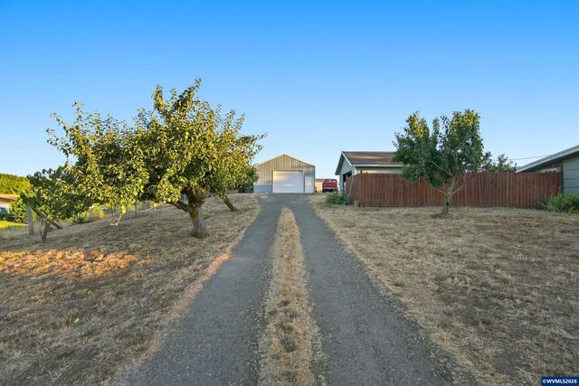 2008 Farmer Rd SE, Jefferson, OR 97352