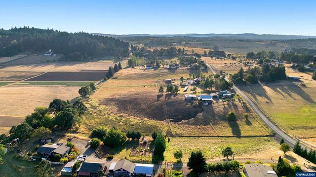 2008 Farmer Rd SE, Jefferson, OR 97352