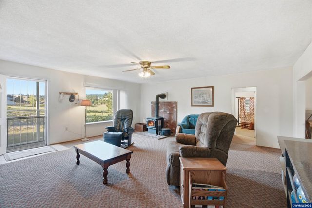 2008 Farmer Rd SE, Jefferson, OR 97352