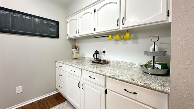 105 Broadway Street, Grain Valley, MO 64029