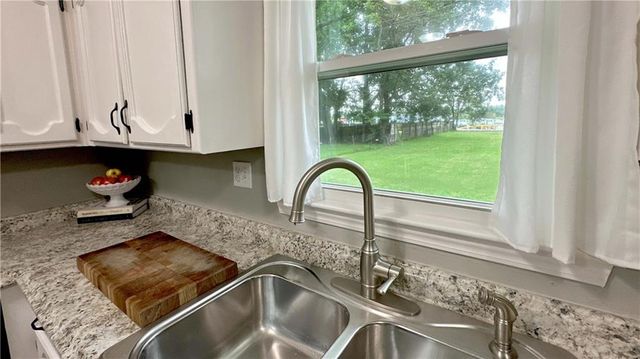 105 Broadway Street, Grain Valley, MO 64029
