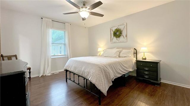 105 Broadway Street, Grain Valley, MO 64029