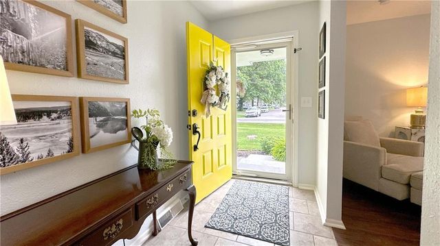 105 Broadway Street, Grain Valley, MO 64029