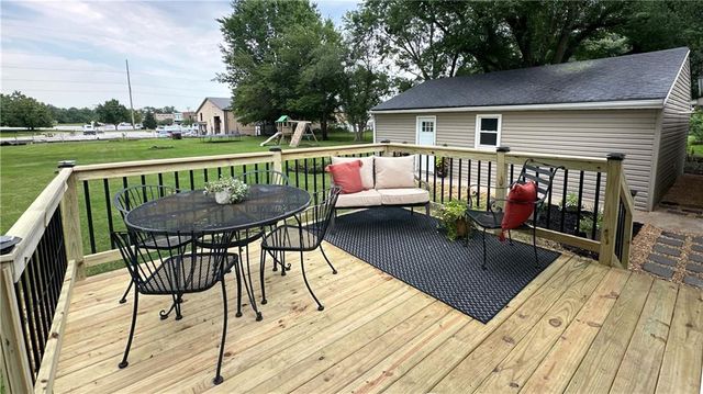 105 Broadway Street, Grain Valley, MO 64029