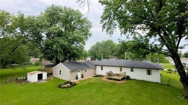 105 Broadway Street, Grain Valley, MO 64029