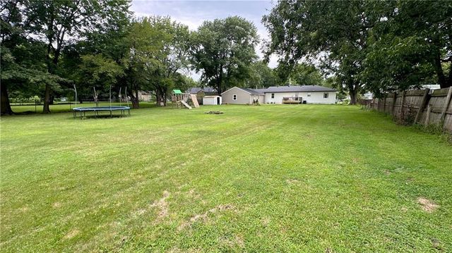 105 Broadway Street, Grain Valley, MO 64029