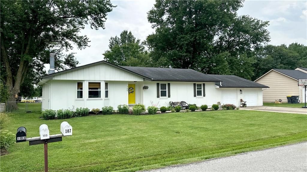 105 Broadway Street, Grain Valley, MO 64029